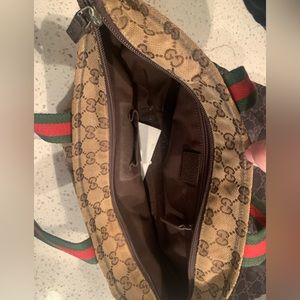 Small Gucci bucket bag